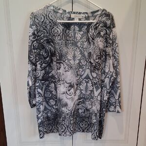 CJBanks Size 1X Gray, Black, White, Studs, Sparkle Top.